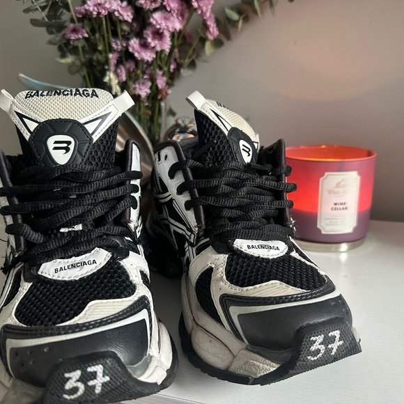 Balenciaga Monochrome Athletic Sneakers - Picture 2 of 4